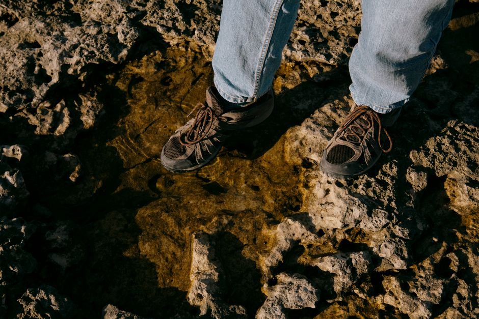 Solo on a Shoestring: My Honest Guide to Traveling Alone (Without Breaking the Bank)